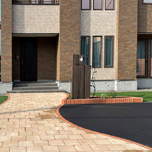 素材の美しさが映える、シンプル＆ナチュラルデザイン